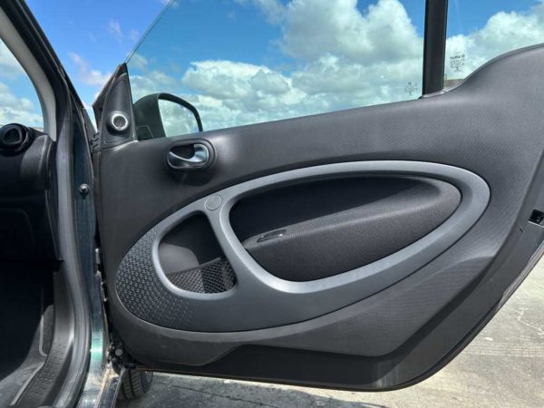 smart-fortwo-iii-2020-eq-british-green-22kw-sku88714
