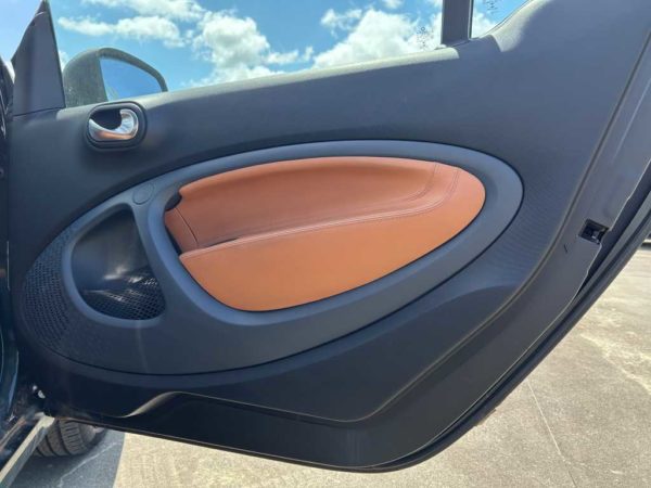 mercedes-benz-mod-e2584-fortwo-iii-2020-eq-pulse-46kw-sku90309