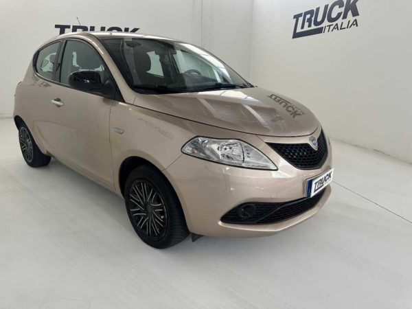 lancia-ypsilon-iii-12-gold-ss-69cv-my19-sku90992