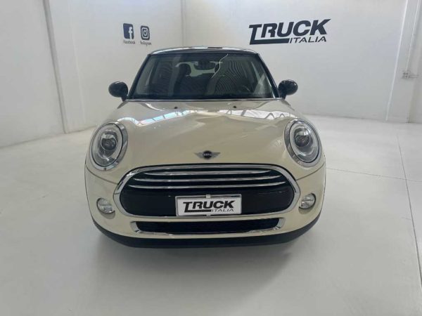 mini-iv-f55-f56-2014-15-cooper-d-hype-3p-auto-sku91140