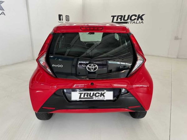 toyota-aygo-ii-2018-5p-10-x-play-72cv-sku91356