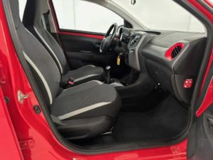 toyota-aygo-ii-2018-5p-10-x-play-72cv-sku91356