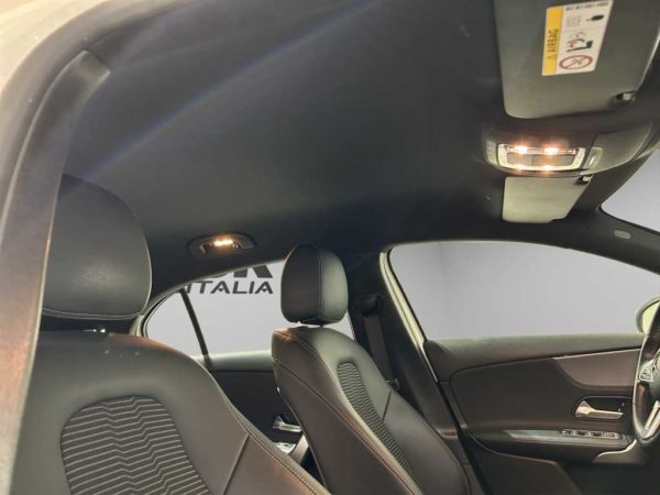 mercedes-benz-vc-classe-a-w177-2018-180-d-sport-light-auto-sku91522
