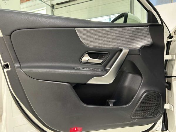 mercedes-benz-vc-classe-a-w177-2018-180-d-sport-light-auto-sku91522