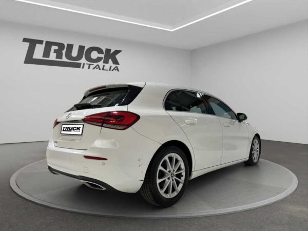 mercedes-benz-vc-classe-a-w177-2018-180-d-sport-light-auto-sku91522