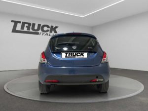 lancia-ypsilon-iii-2021-10-firefly-hybrid-silver-ss-70cv-sku92039