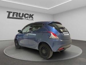 lancia-ypsilon-iii-2021-10-firefly-hybrid-silver-ss-70cv-sku92039