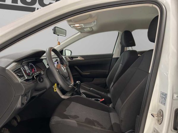 volkswagen-polo-vi-2017-5p-10-mpi-comfortline-75cv-sku92312