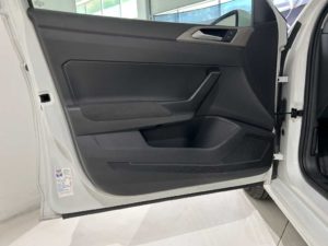 volkswagen-polo-vi-2017-5p-10-mpi-comfortline-75cv-sku92312