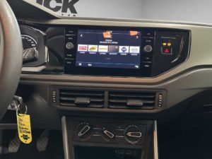 volkswagen-polo-vi-2017-5p-10-mpi-comfortline-75cv-sku92312