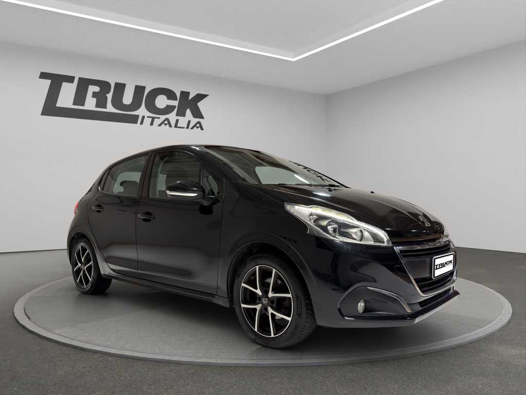 peugeot-208-i-2015-5p-12-puretech-allure-82cv-sku92800